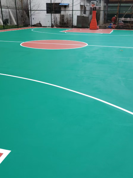 扎囊 球场长期使用易出现地面开裂